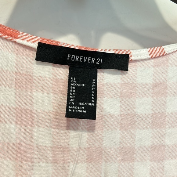 New Forever 21 salmon white gingham print short flutter sleeve mini dress small - Picture 2 of 5